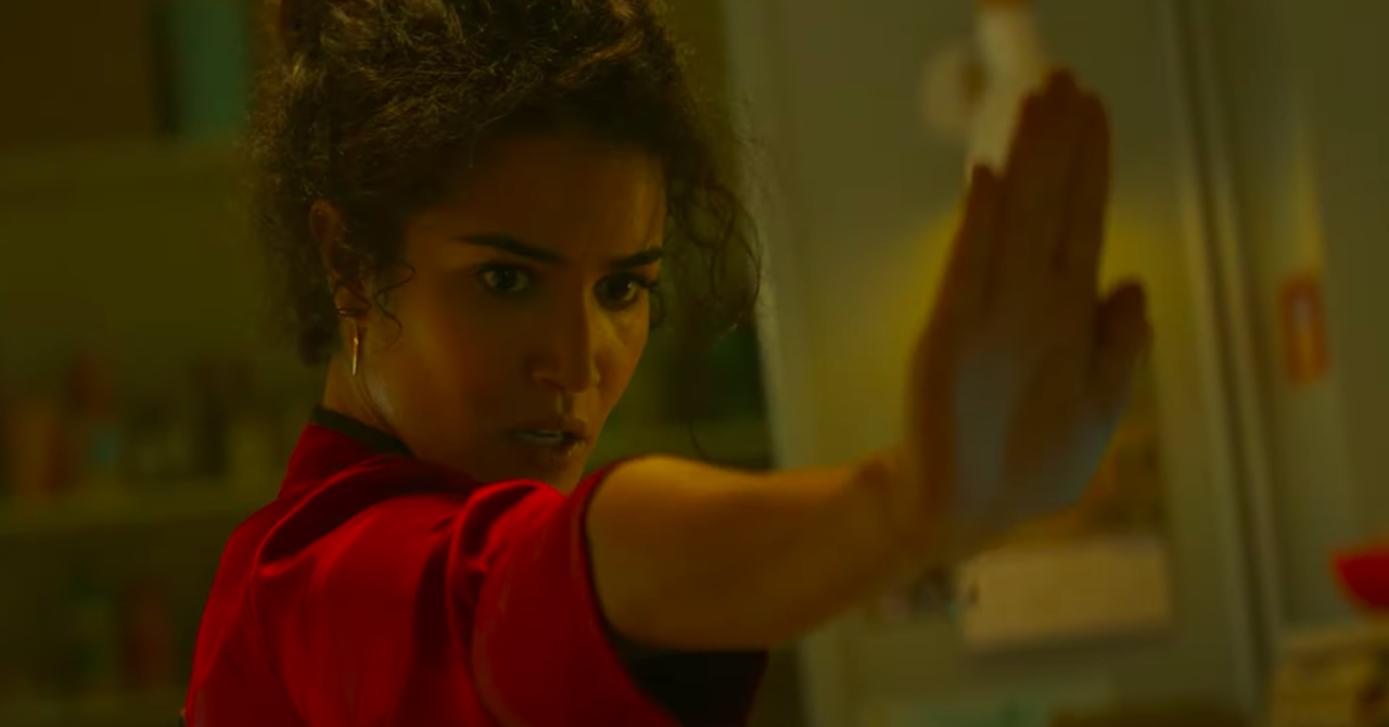 Read more about the article Kung Fu Zohra: Sabrina Ouazani reframes Ramzy Bedia in the movie trailer [video]