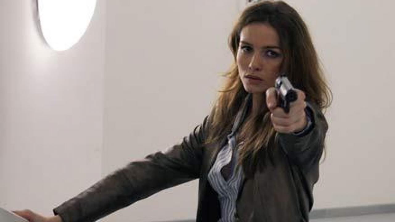 Bones un titre, The Finder et une actrice, Saffron Burrows pour le