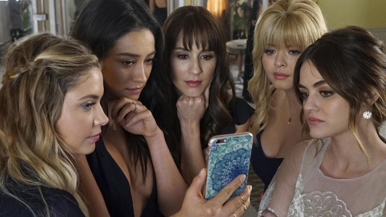 Regarder Pretty Little Liars Saison 6