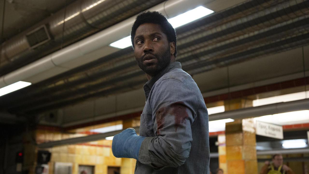 John David Washington dans Beckett