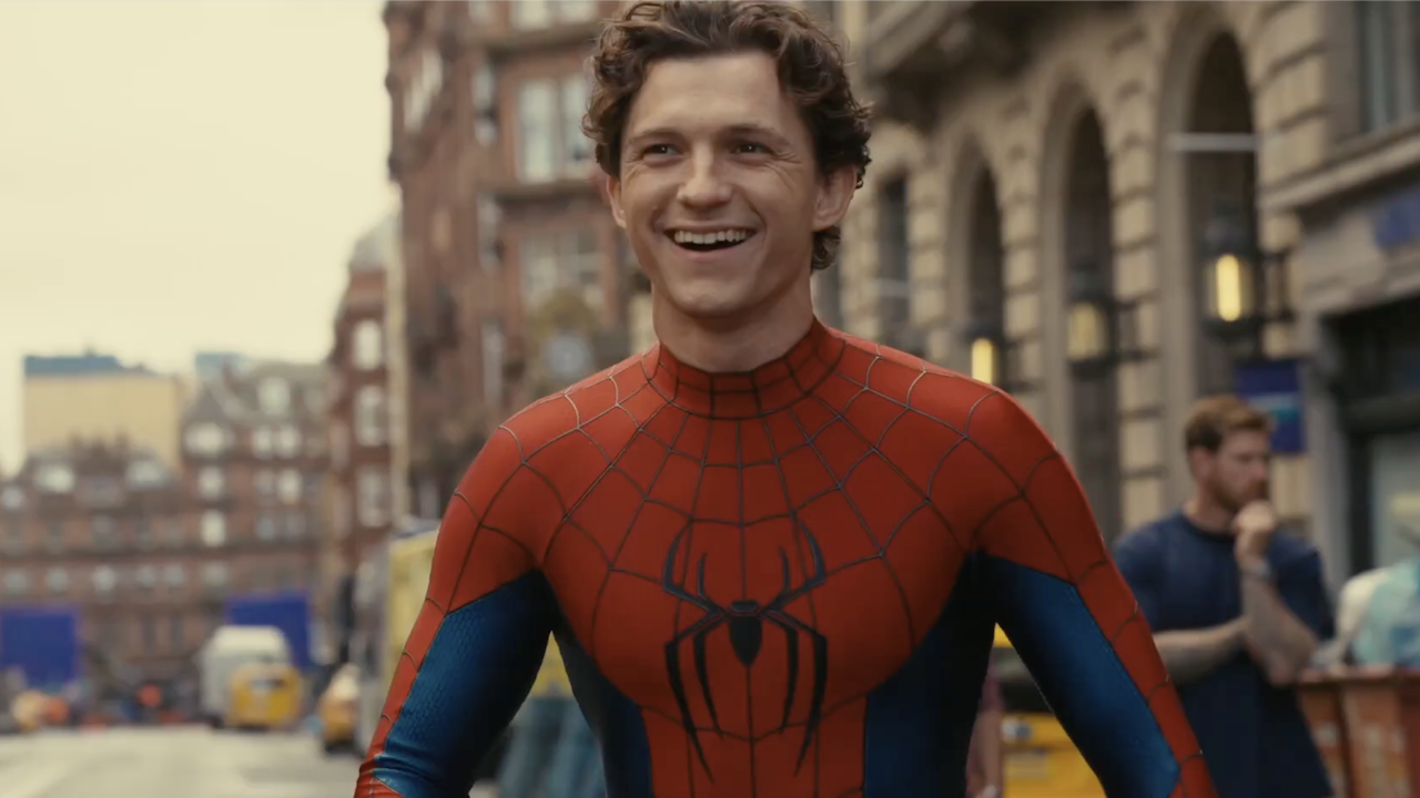 Tom Holland retrouve le costume de Spider-Man sur le tournage de Brand New Day [vidéo]