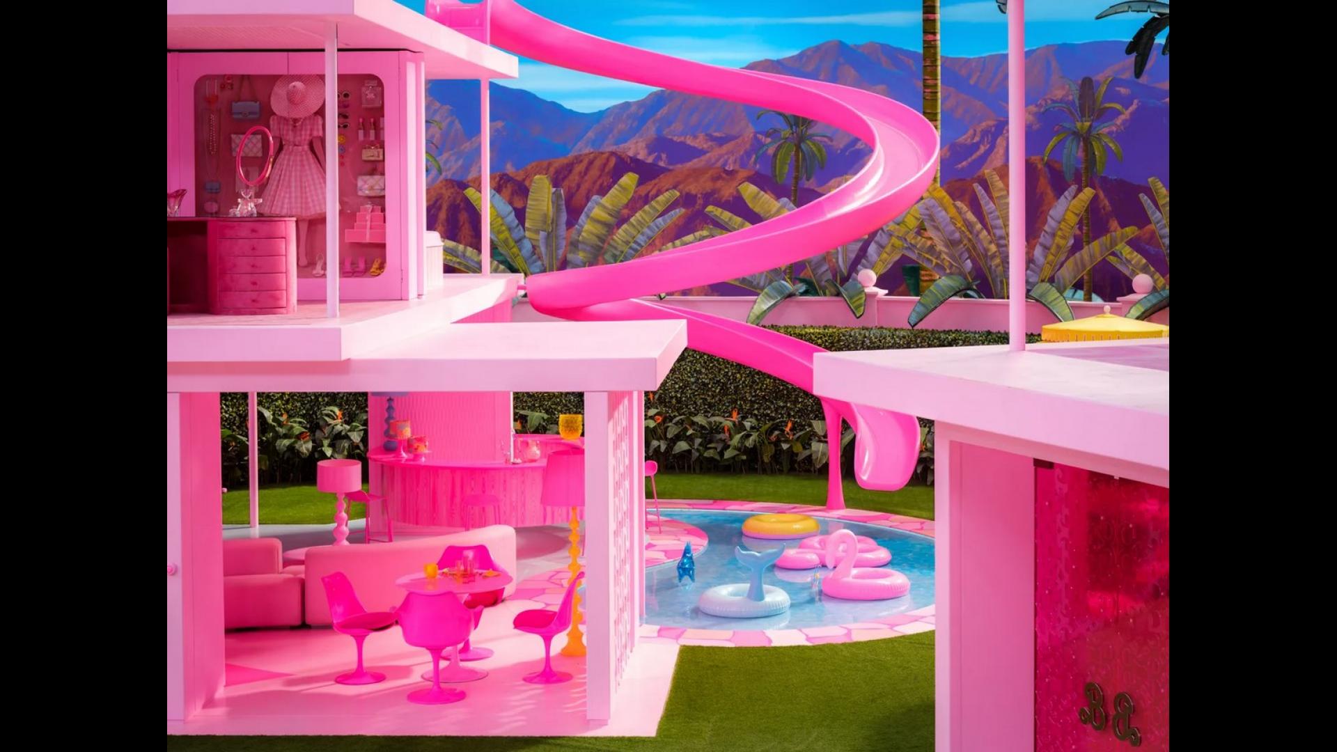 La maison de Barbie se dévoile en photos : Elle appartient définitivement  à une femme célibataire