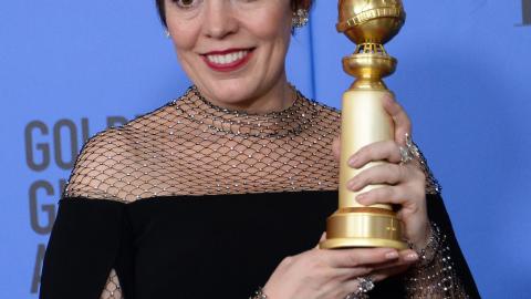 Les plus belles photos des Golden Globes 2019 : Olivia Coleman (meilleure actrice dans une comédie pour The Favourite)