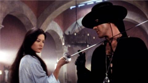 Catherine Zeta-Jones avec Antonio Banderas dans Le Masque de Zorro (1998)