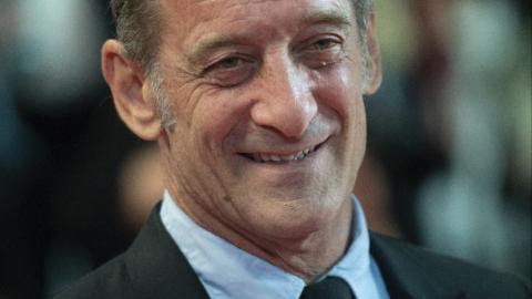 Cannes 2021 : Vincent Lindon à la montée des marches de Titane