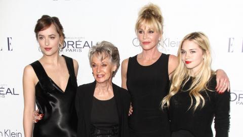 Tippi Hedren entourée de sa fille Melanie Griffith et de ses petites filles Dakota Johnson et Stella Banderas