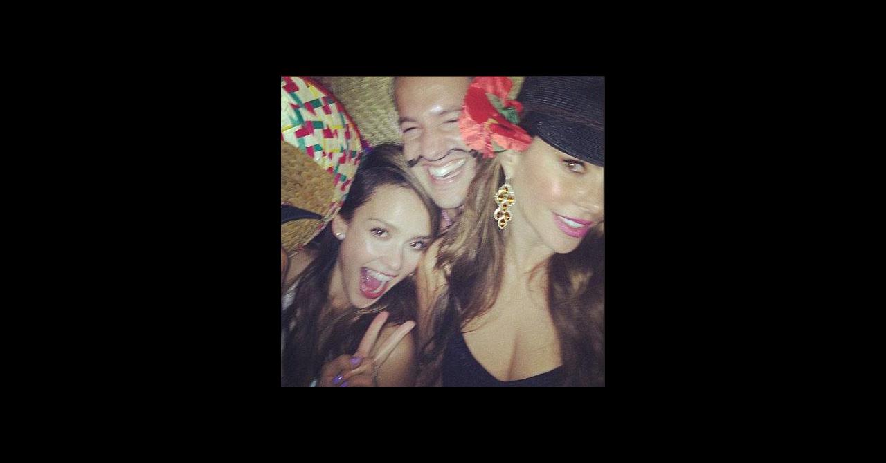 PHOTOS - Les bombes Jessica Alba et Sofia Vergara s'éclatent ensemble