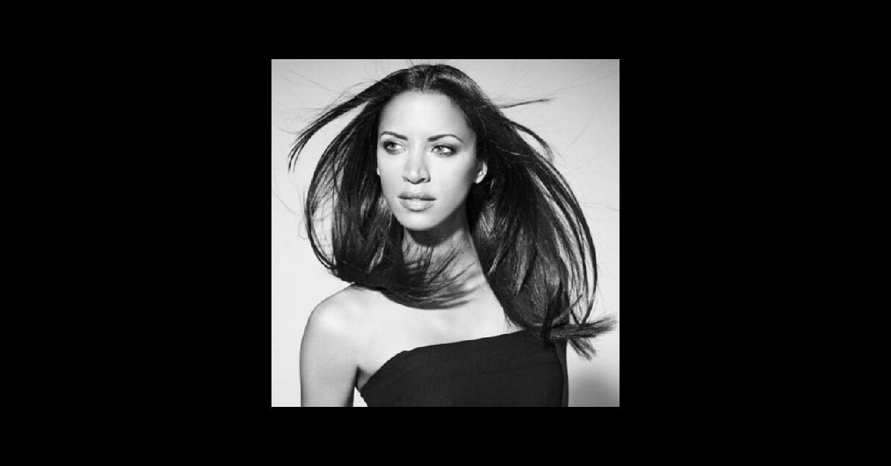 Happy Birthday&mldr; Noémie Lenoir : la star en 15 clichés intimes et sexy