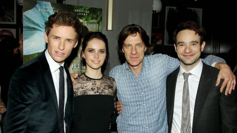 Eddie Redmayne, Felicity Jones, James Marsh et Charlie Cox à l'avant-première d'Une merveilleuse histoire du temps (octobre 2014)